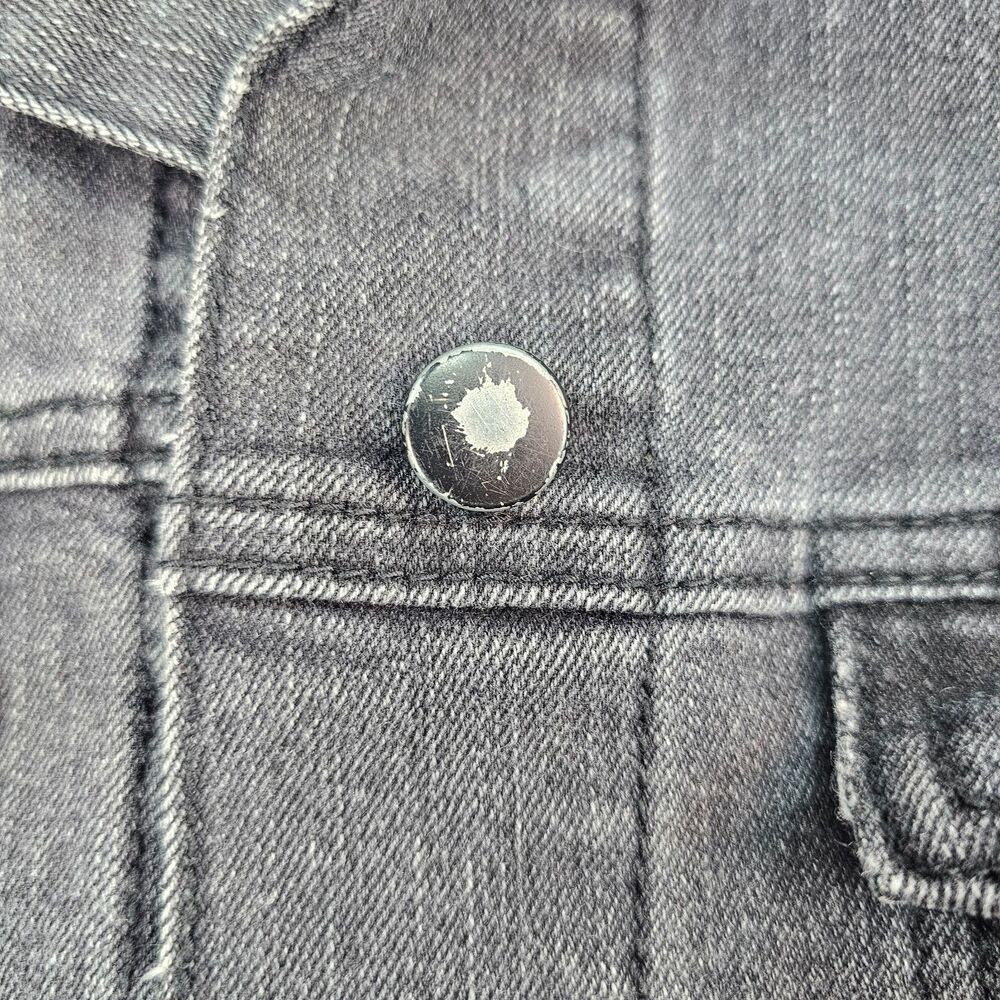 Wild Fable Cropped Black Distressed Denim Jacket Women’s Medium Grunge Y2K - Picture 4 of 11